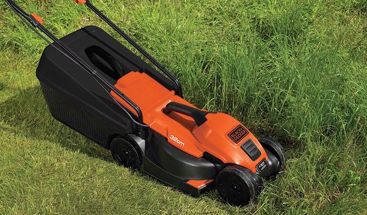 Dịch vụ cắt cỏ ở Châu Thành Long An chuyên nghiệp của Lộc Nguyên