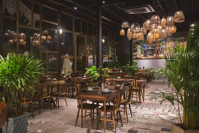 Chăm sóc sân vườn tại Quận 6 giá tốt