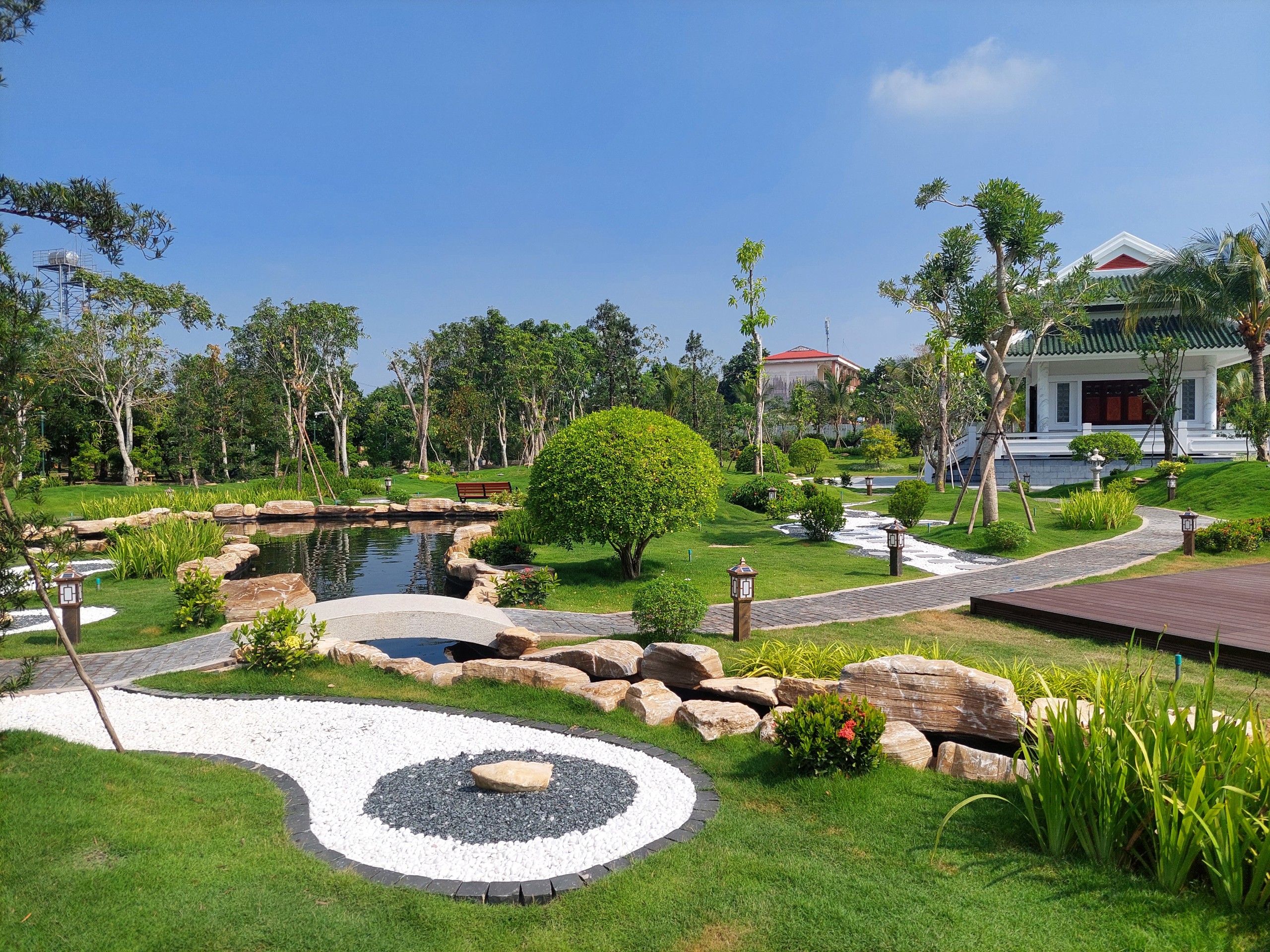 Thi công cảnh quan sân vườn tại Tân Bình giá rẻ